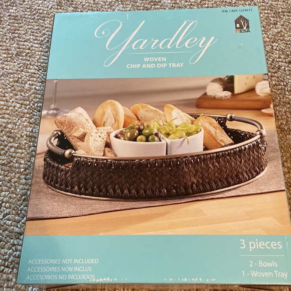 NIB Woven Chip and Dip Tray - Picture 4 of 5
